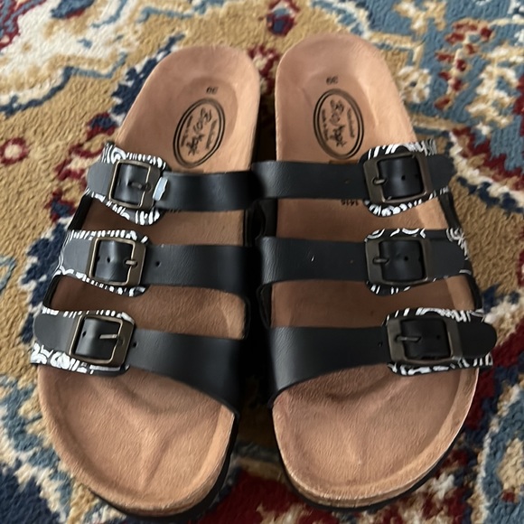 New sandals -  Bio Magic - Picture 2 of 2